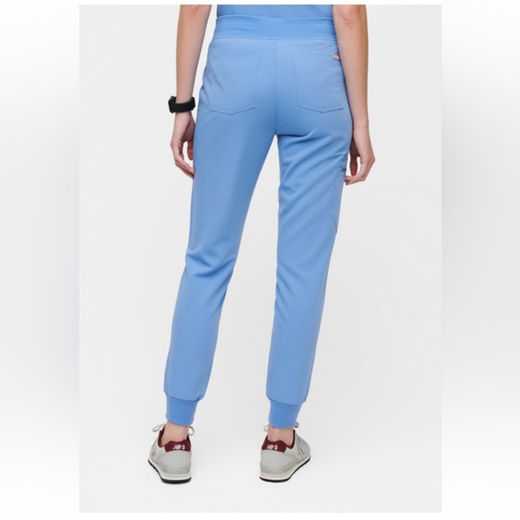 FIGS Zamora Joggers in size Small Regular - Picture 6 of 12